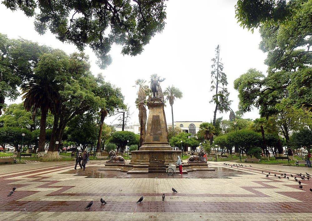 Plaza 25 de Mayo, Sucre, Bolivia (Wimup)