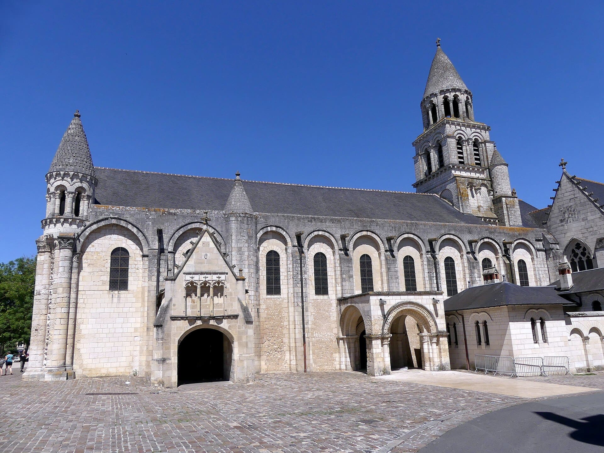 Poitiers, France, top 10 things to do (Wimup travel guide)
