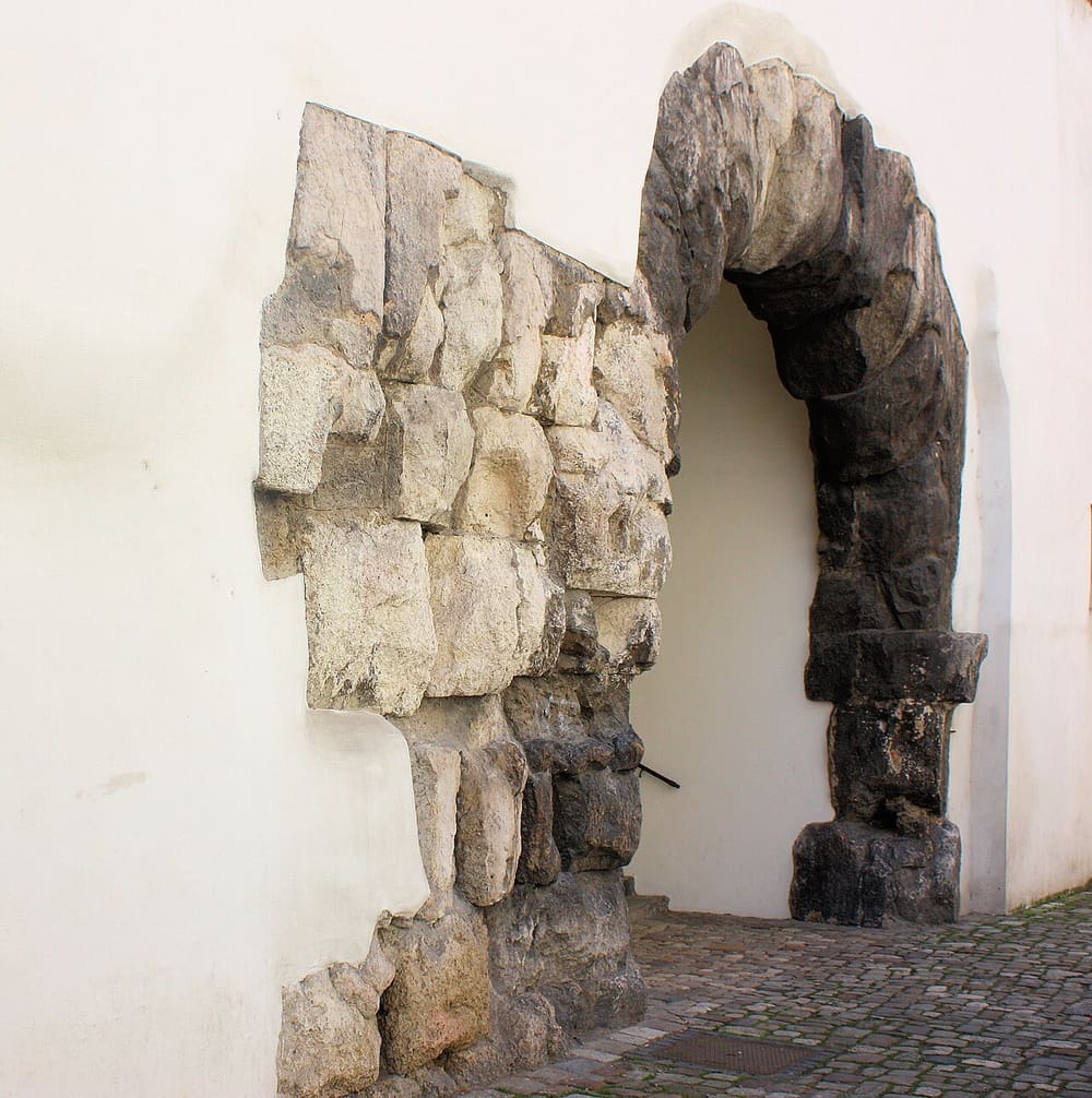 Porta Praetoria, Regensburg, Germany (Wimup)