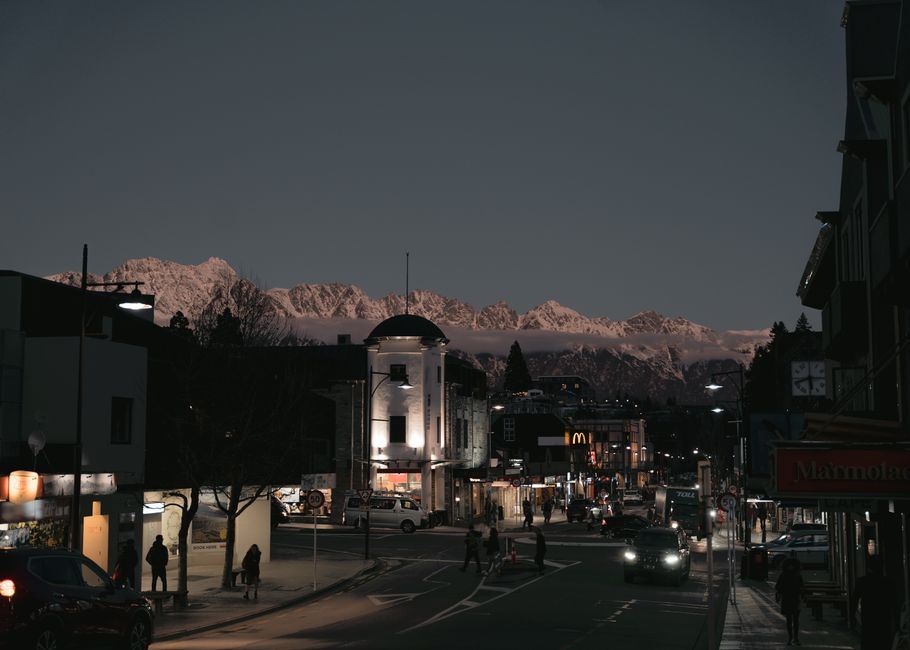 Queenstown, New Zealand, Wimup city guide