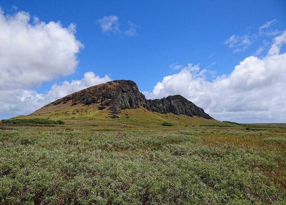 Rano Raraku, Hanga Roa, Chile (Wimup)