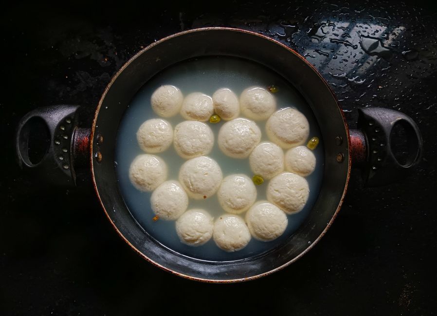Rasgulla, India dish (Wimup)