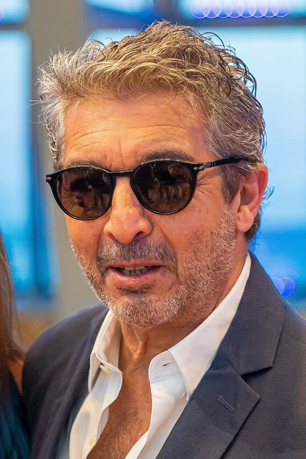 Ricardo Darín, Argentina (portrait via Wikimedia Commons)