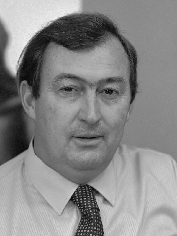 Richard Leakey, Kenya (portrait via Wikimedia Commons)