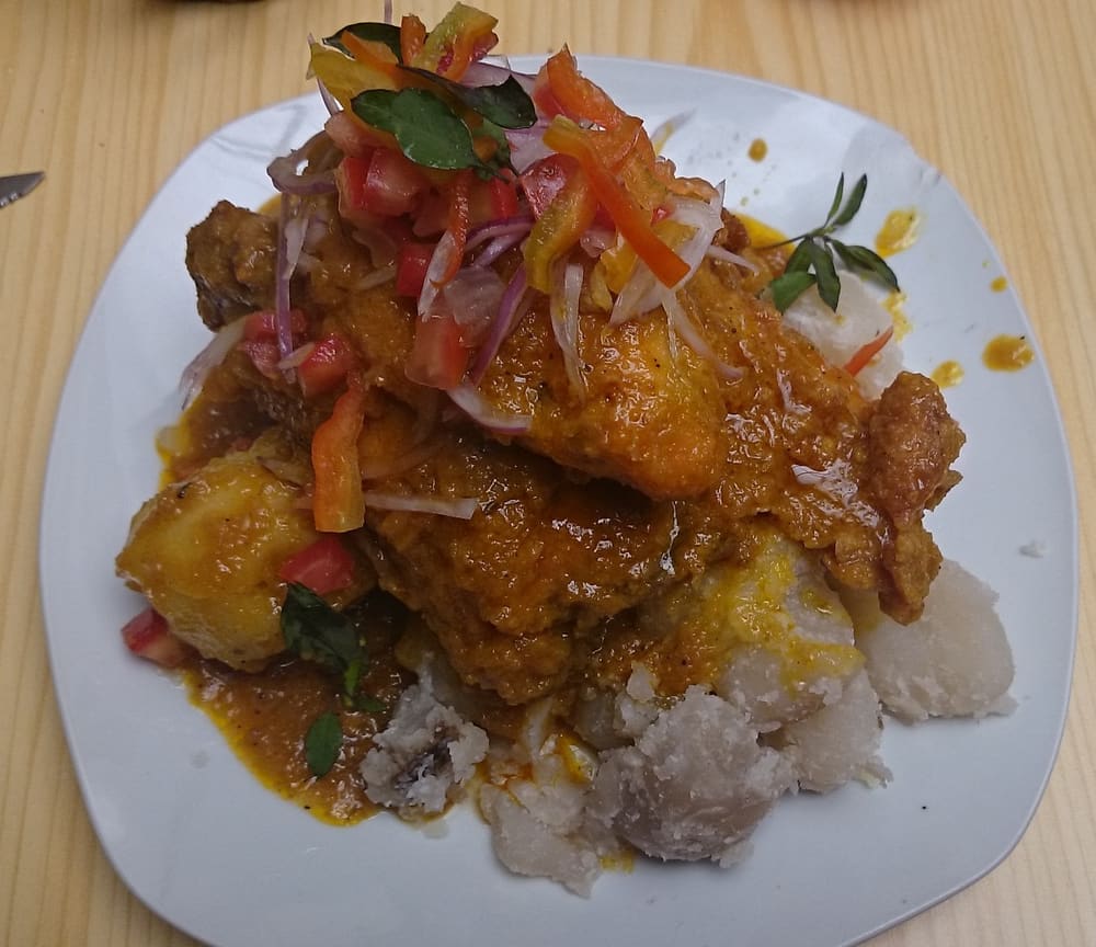 Sajta de pollo, La Paz (Wimup travel guide)