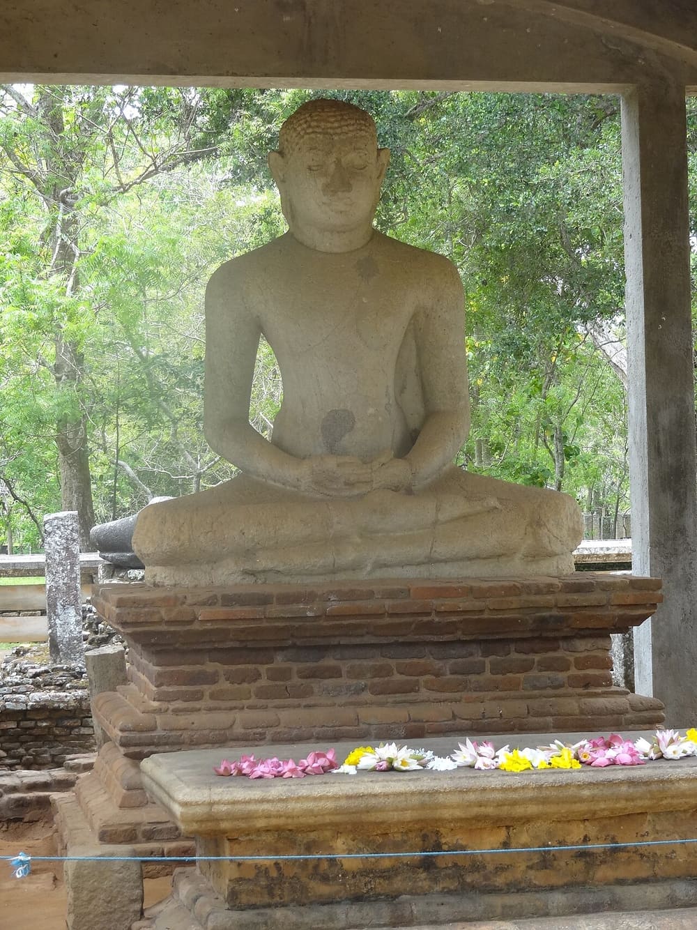 Samadhi Buddha Statue, Anuradhapura, Sri Lanka (Wimup)