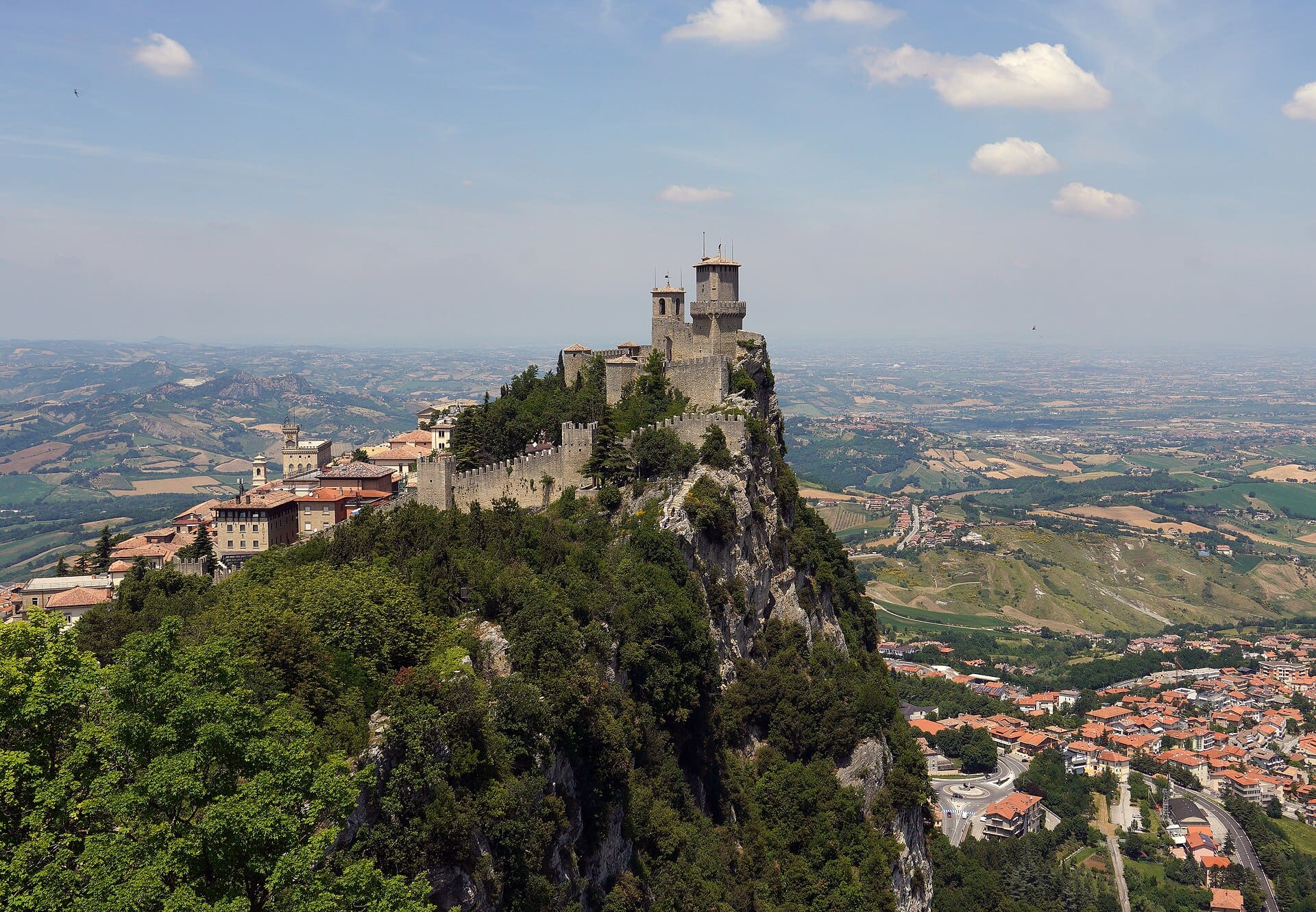Mount Titano, City of San Marino, top 10 things to do (Wimup travel guide)