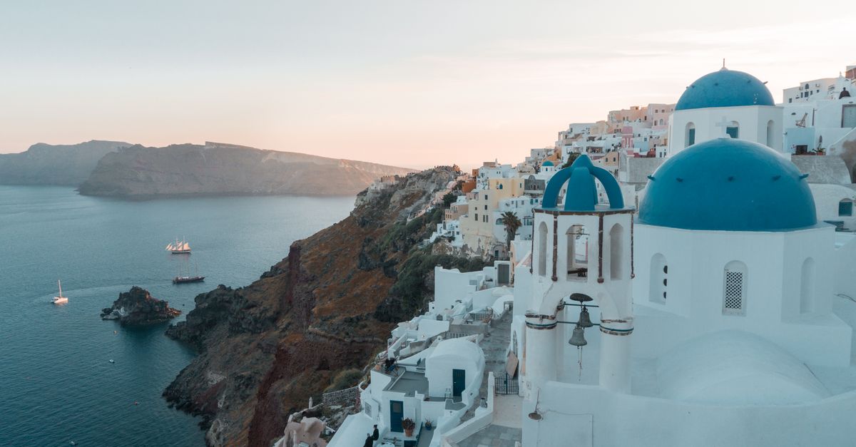 Santorini, Cyclades, Greece, honeymoon travel guide (Wimup)