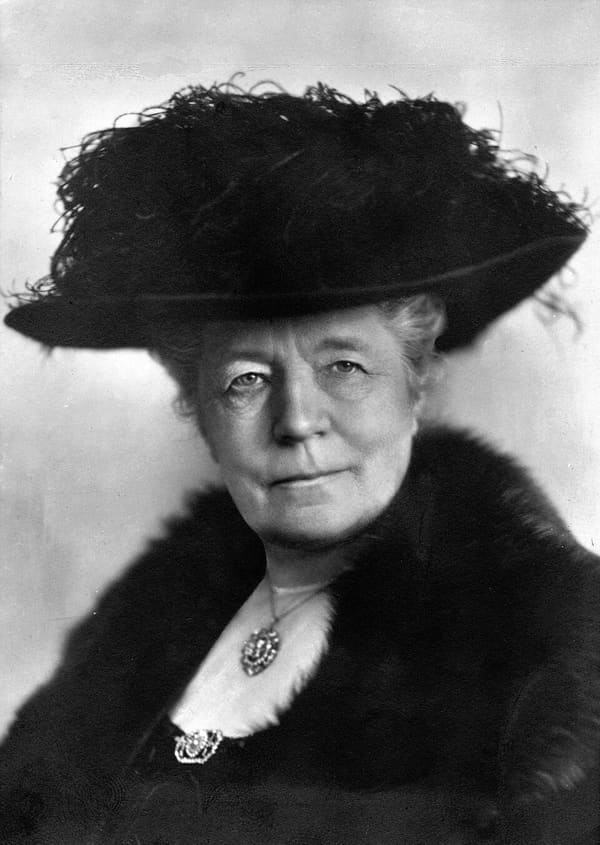 Selma Lagerlöf, Sweden (portrait via Wikimedia Commons)