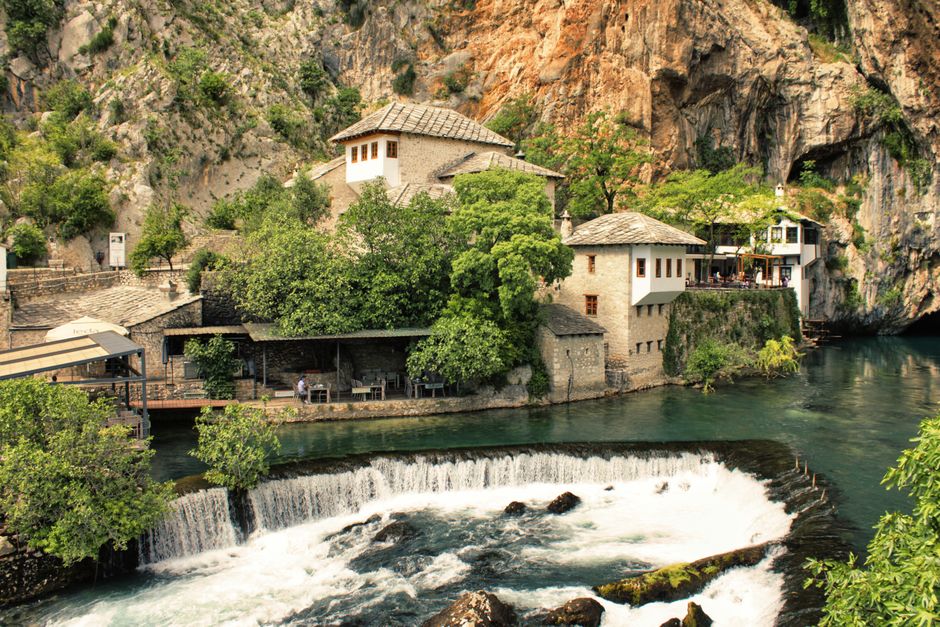 Stand at the source of the Buna at Blagaj, Mostar (Wimup)