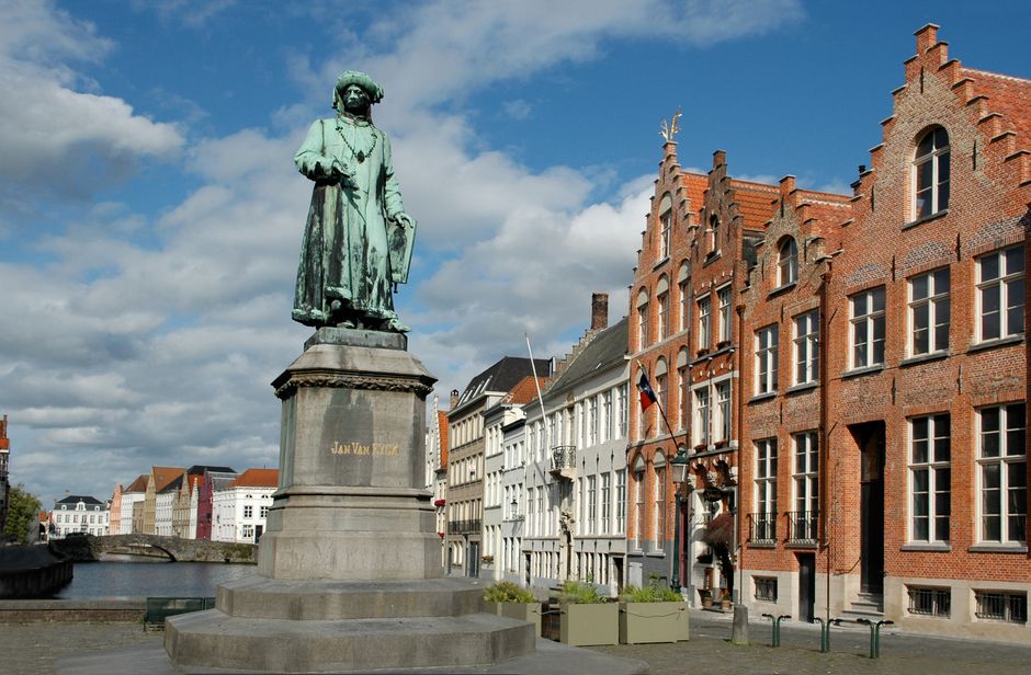 Stand in front of Van Eyck at the Groeningemuseum, Bruges, Belgium