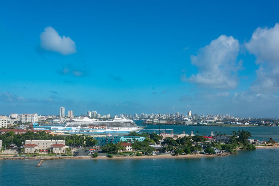 Star Island skyline cruise