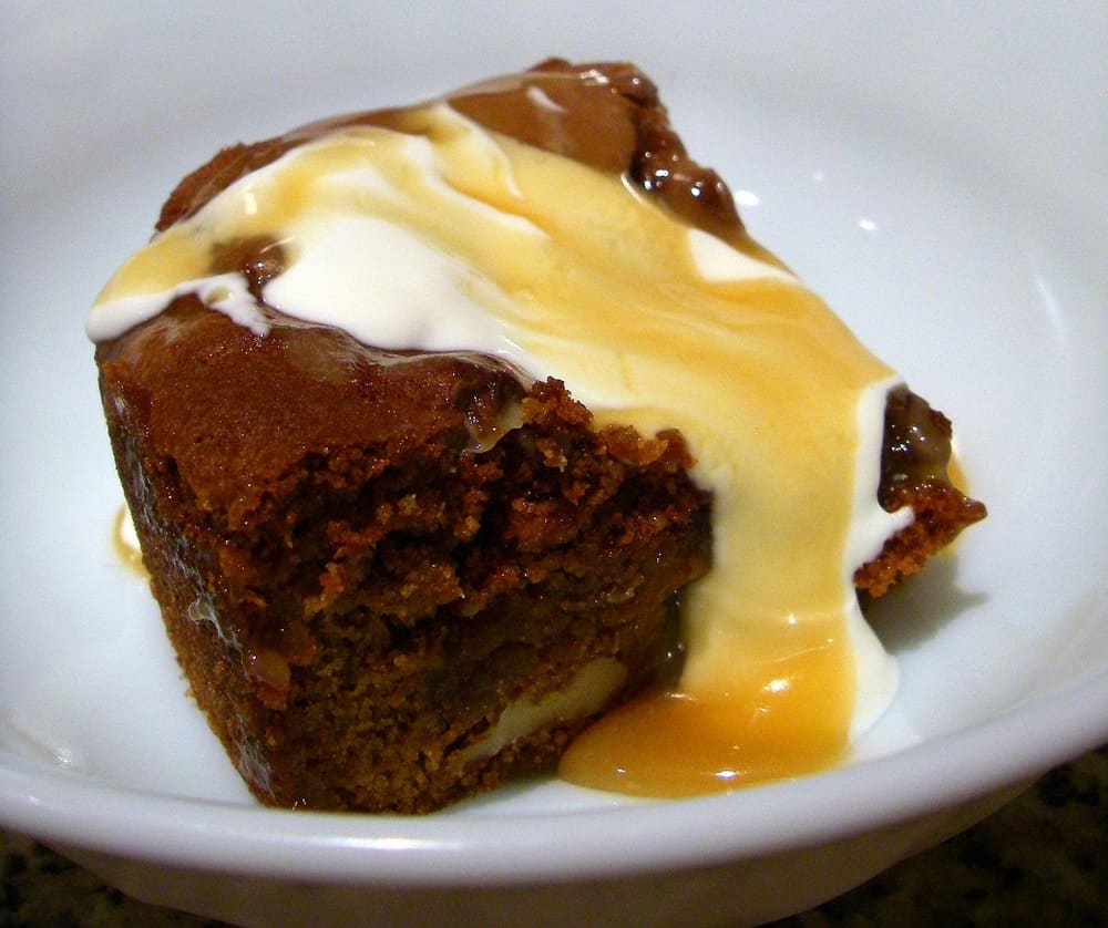 Sticky toffee pudding, United Kingdom (Wimup)
