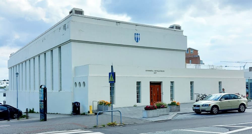 Sundholl Reykjavikur