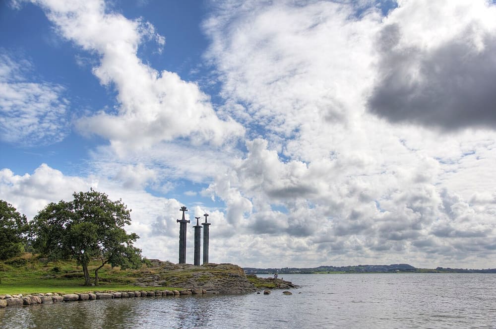 Sverd i fjell, Stavanger, Norway (Wimup)