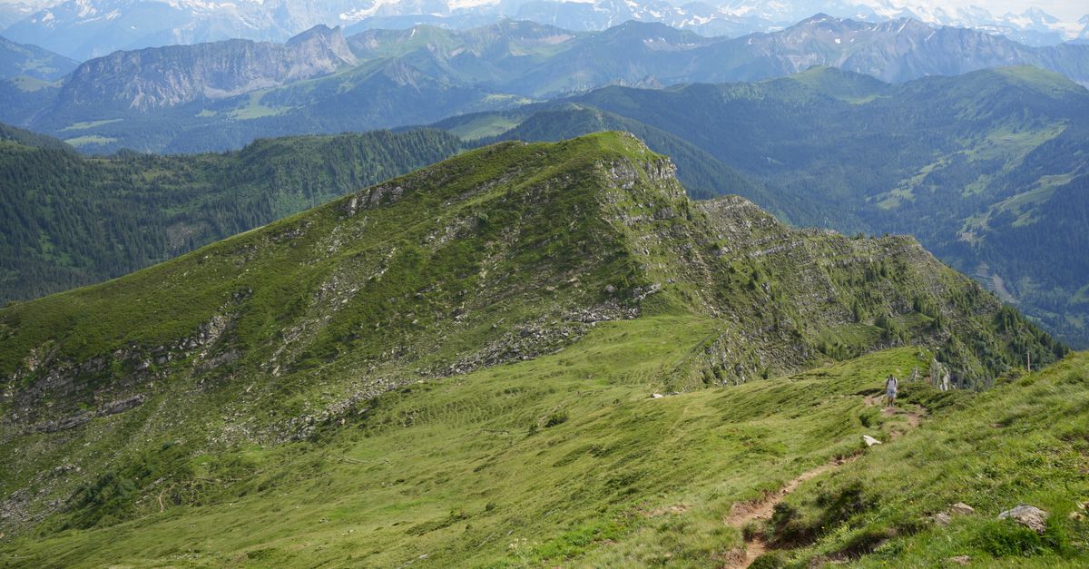The world’s greatest hikes, trekking routes worth the journey (Wimup top 10)