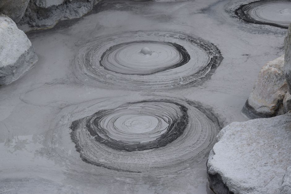 Tifajek Mud Pool and Hot Spring