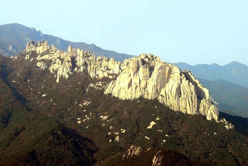 Ulsanbawi, Sokcho, South Korea (Wimup)