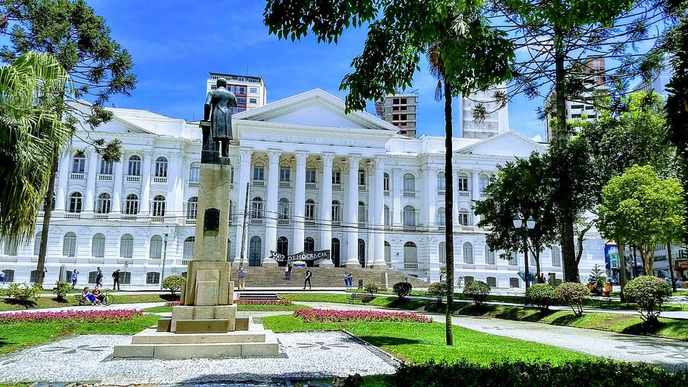 Universidade Federal do Paraná