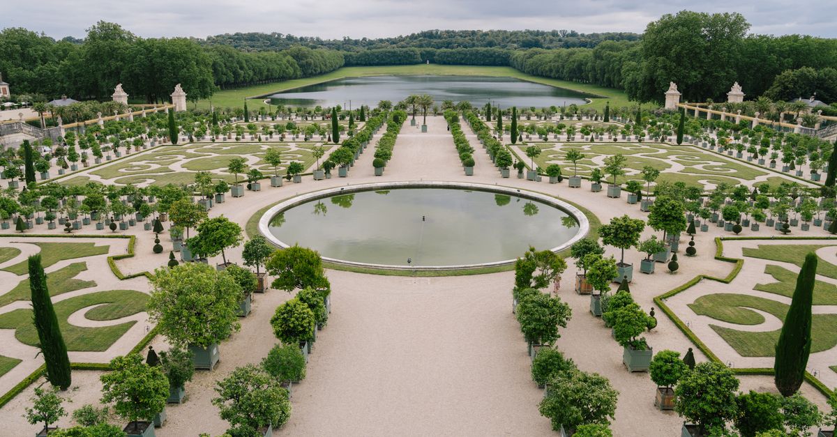 Versailles