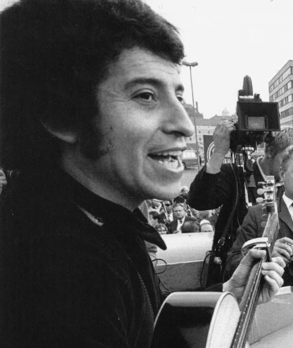 Víctor Jara, Chile (portrait via Wikimedia Commons)