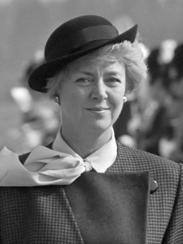Vigdís Finnbogadóttir, Iceland (portrait via Wikimedia Commons)