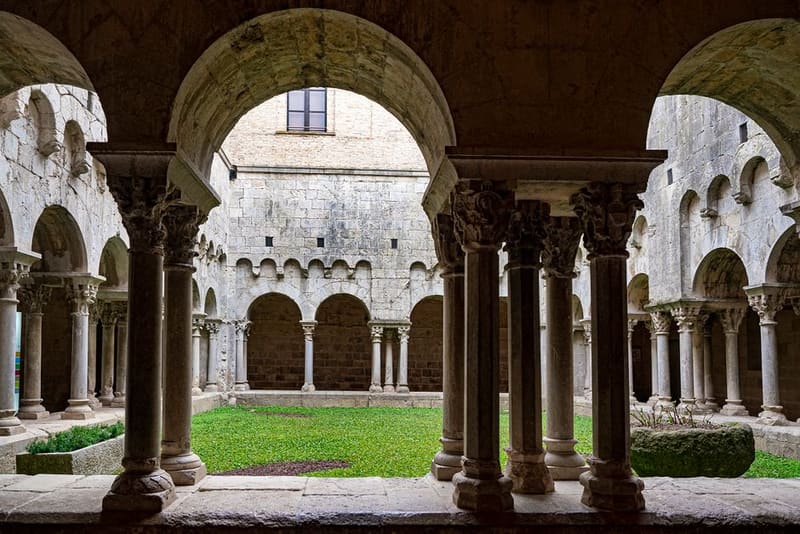 Visit the Dominican Monastery and its cloister, Dubrovnik, Croatia