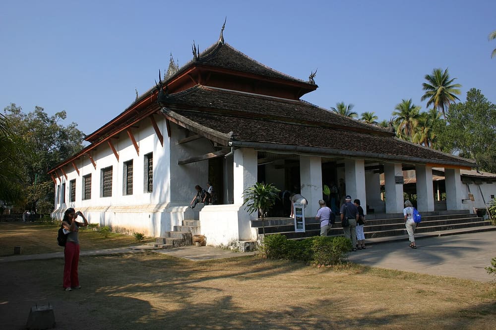 Wat Visounnarath and That Makmo
