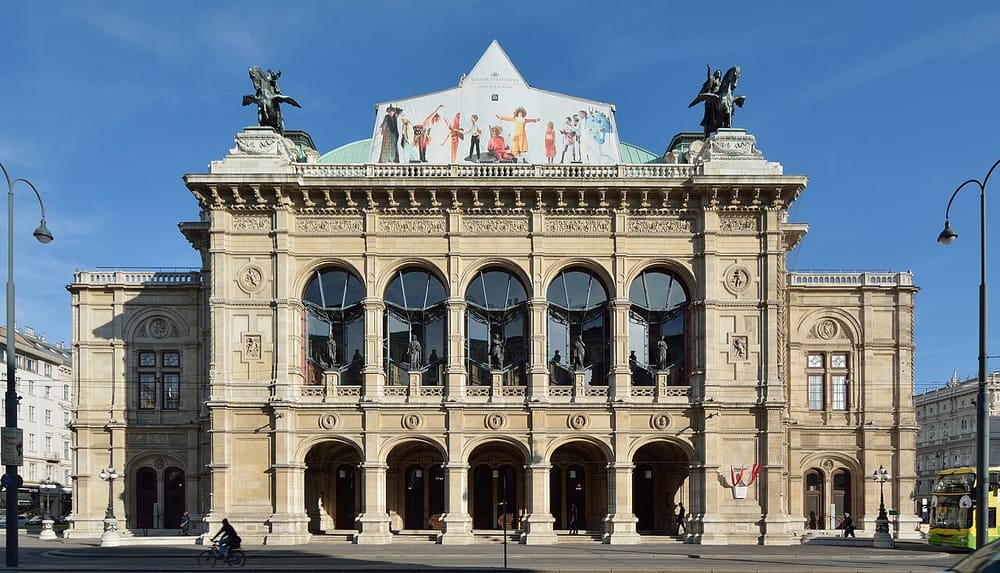 Wiener Staatsoper, Vienna, Austria (Wimup)