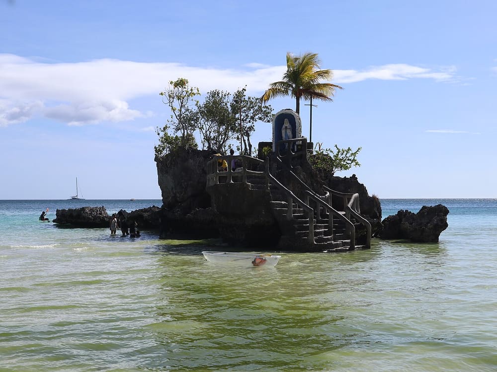 Willy's Rock, Boracay, Philippines (Wimup)