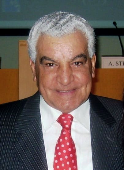 Zahi Hawass, Egypt (portrait via Wikimedia Commons)